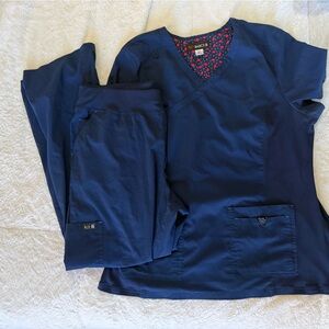 Navy Koi XL women’s scrub set
